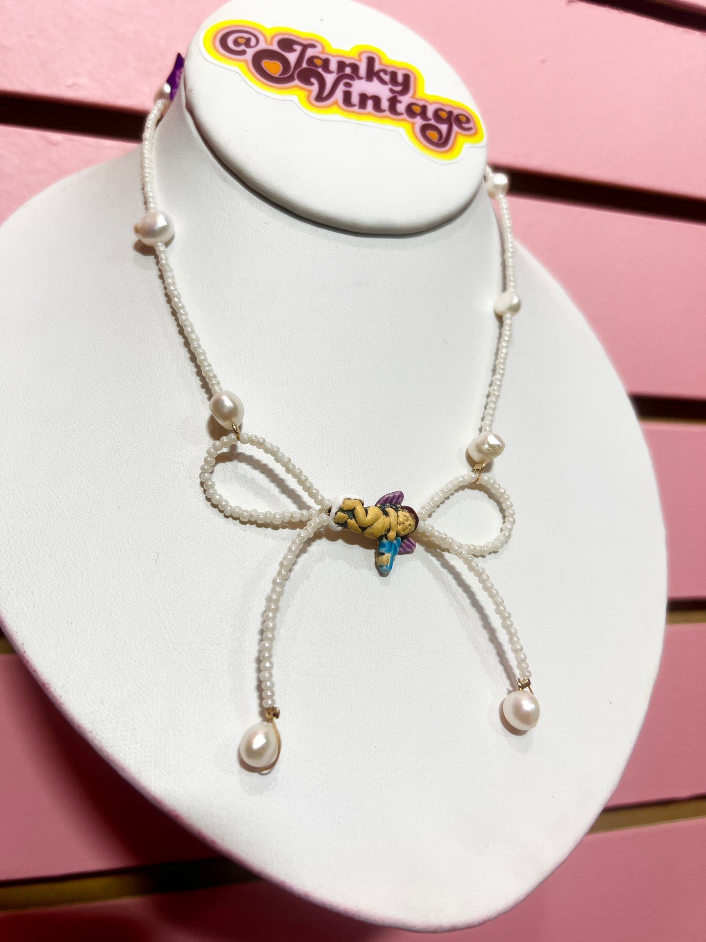 Única Bow Tie
