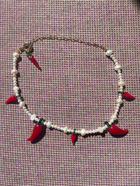 Camilla Choker