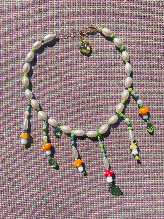 Amanita Choker