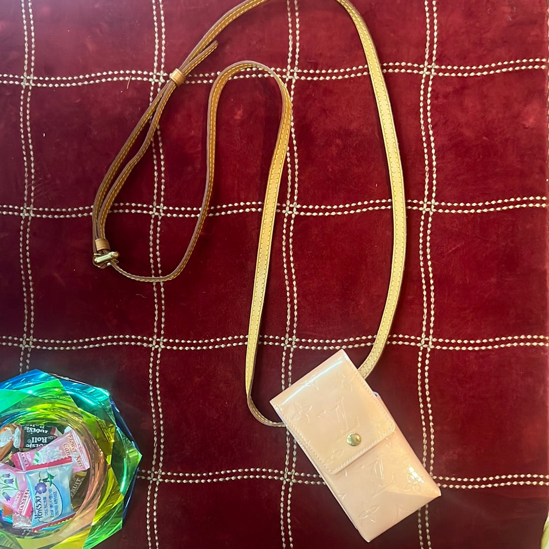 1999 Louis Vuitton Patent Crossbody