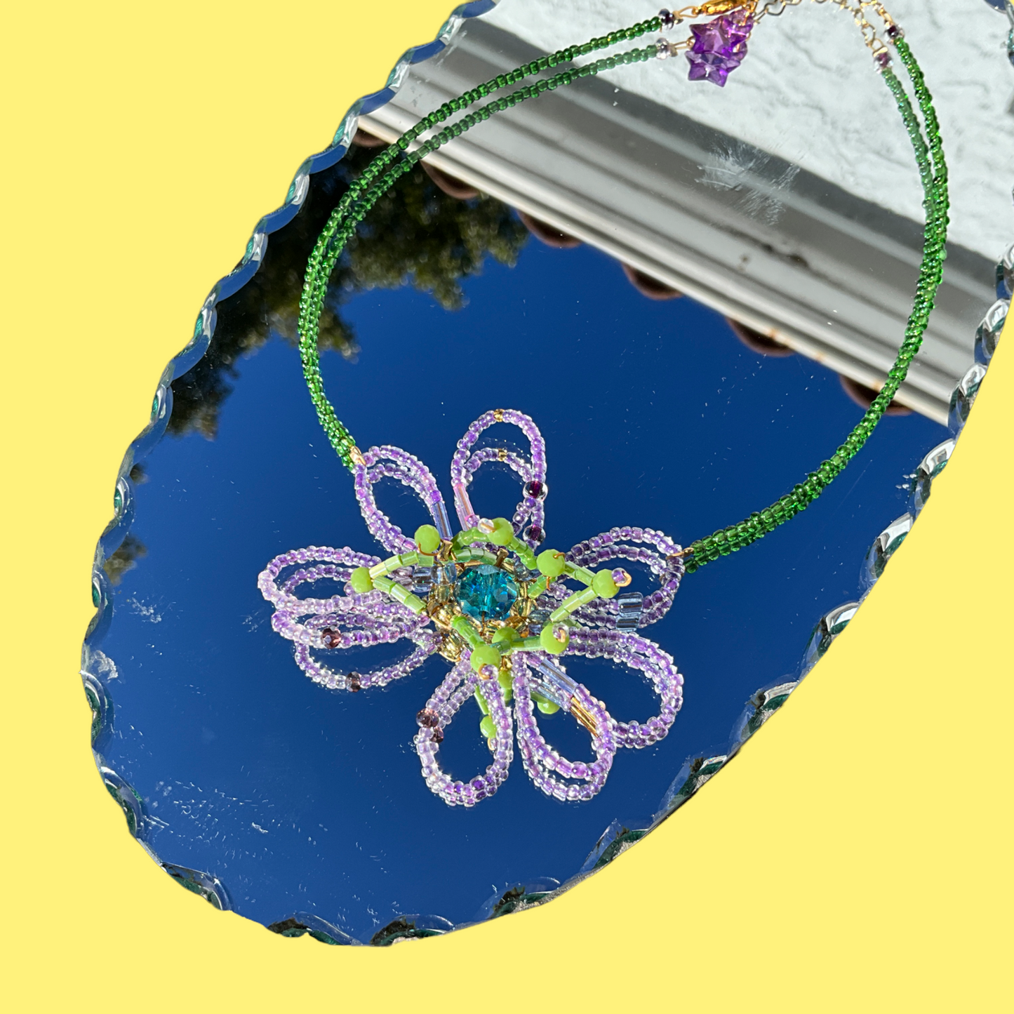 Le Lys Choker