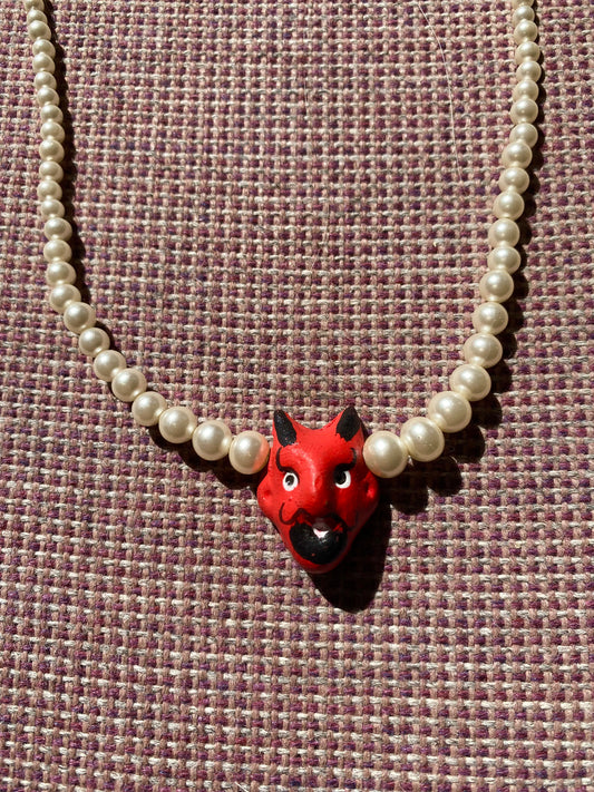 El Diablito Pearl Necklace